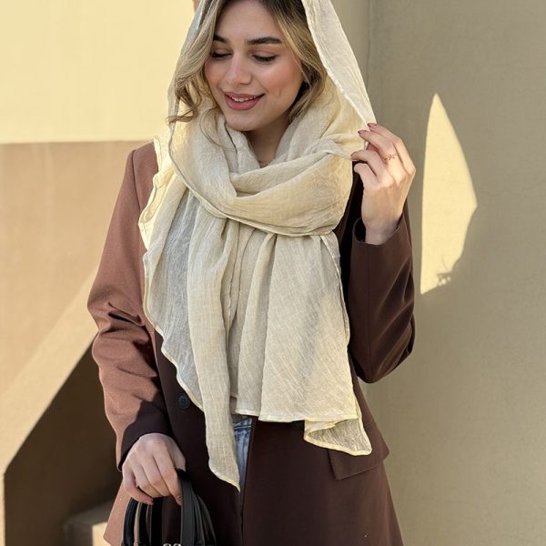 شال امواج در رنگ‌بندی متنوع برای استایل‌های مختلف