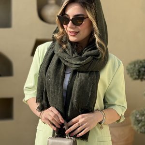 شال سامانتا در کنار استایل تابستانی با رنگهای ملایم و جذاب
