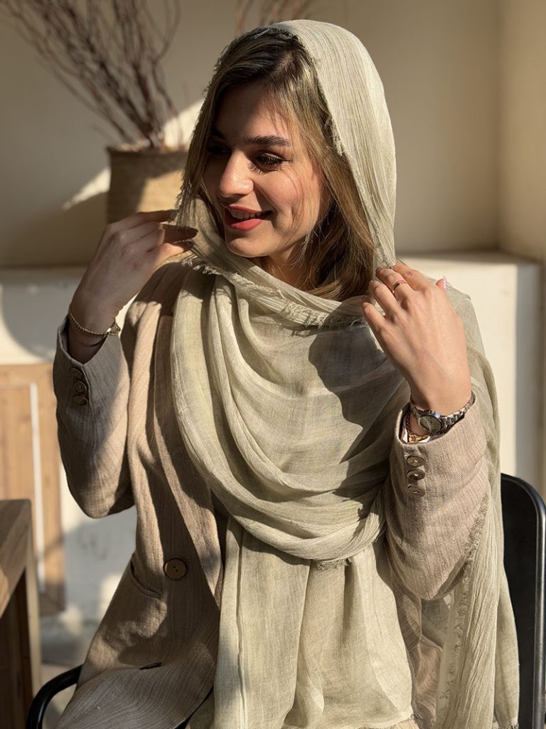 شال نخی گونش مناسب استفاده روزمره و مهمانی