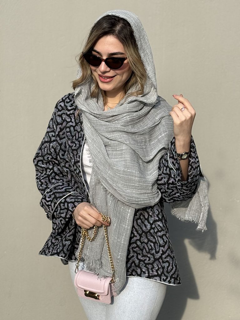 قیمت شال نخی لمه درنا در جدیدترین طرح‌ها و رنگ‌های خاص