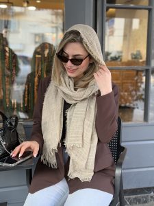 فروش ویژه شال نخی میلو در رنگ‌ها و طرح‌های متنوع