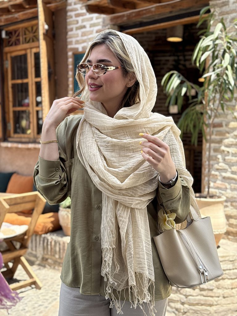 خرید شال نخی کایرا کد ۸۱۰