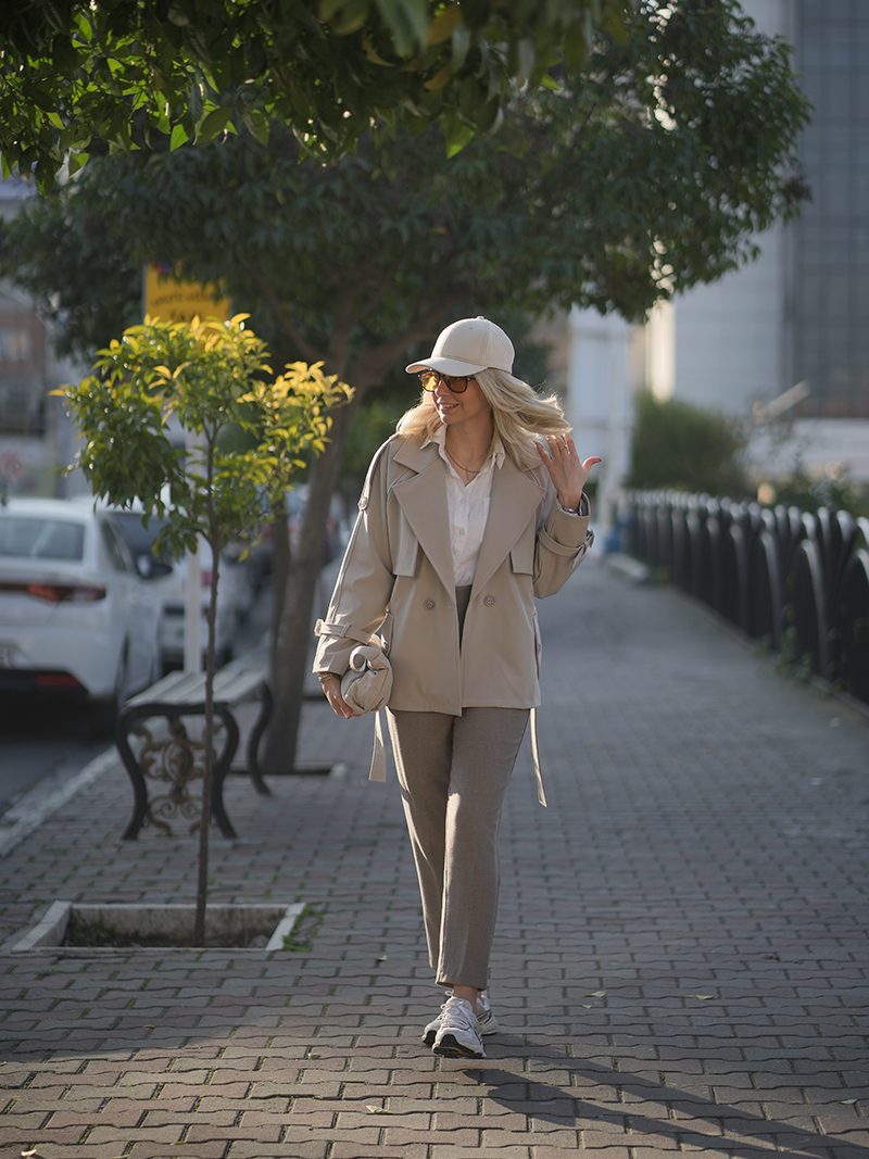 ترنچ کت کوتاه زنانه