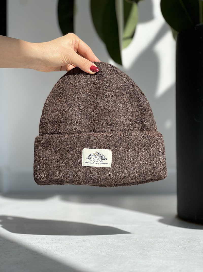 کلاه بافت قهوه ای