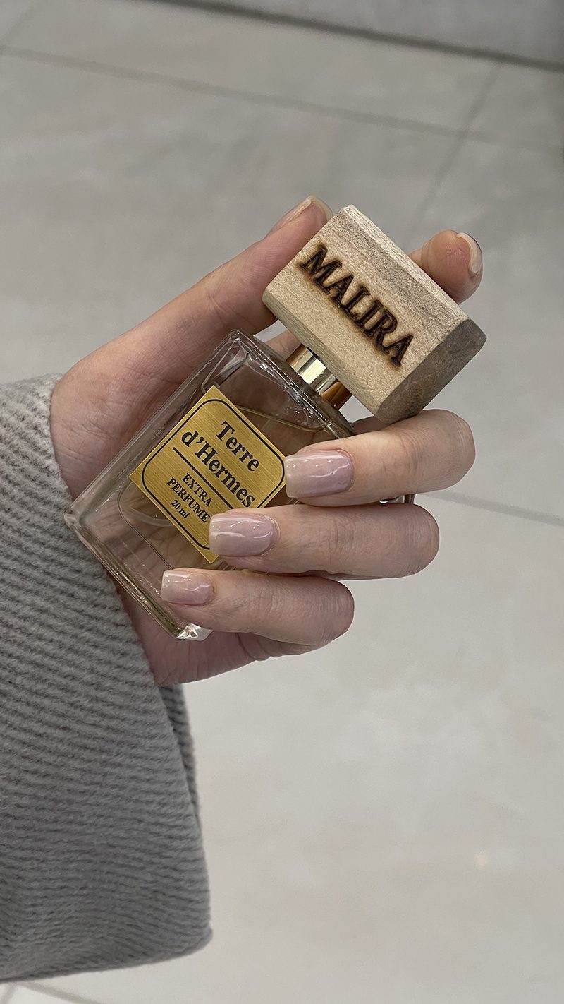 IMG_7650 copy عطر terre d,hermes کد ۴ - Image 1