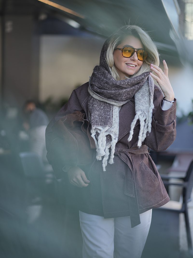 ترنچ کت قهوه ای