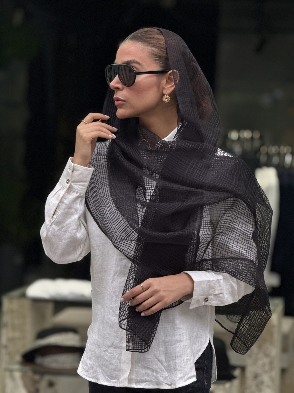 شال Noir